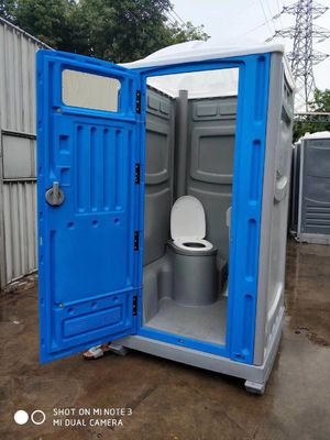 Outdoor HDPE Portable Toilet Mobile Camping Kabin Kimia Untuk Situs Pertambangan
